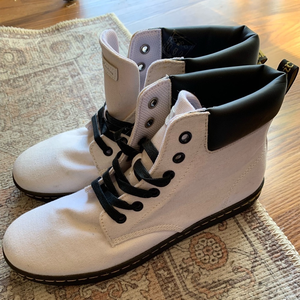 Dr. Martens Like New Canvas Malley Sneaker Shoes White and Black Men's 9